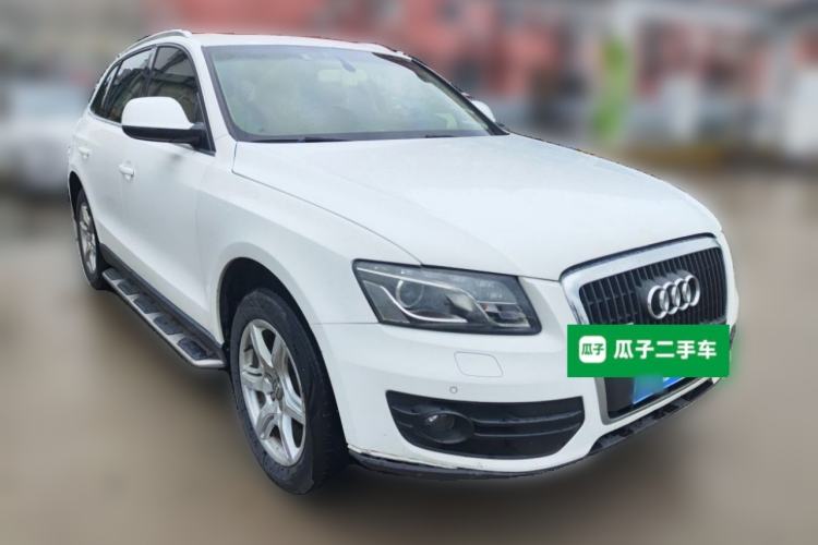 Used Audi Q5 2012 2.0TFSI Technology Model Front Right 45 Deg