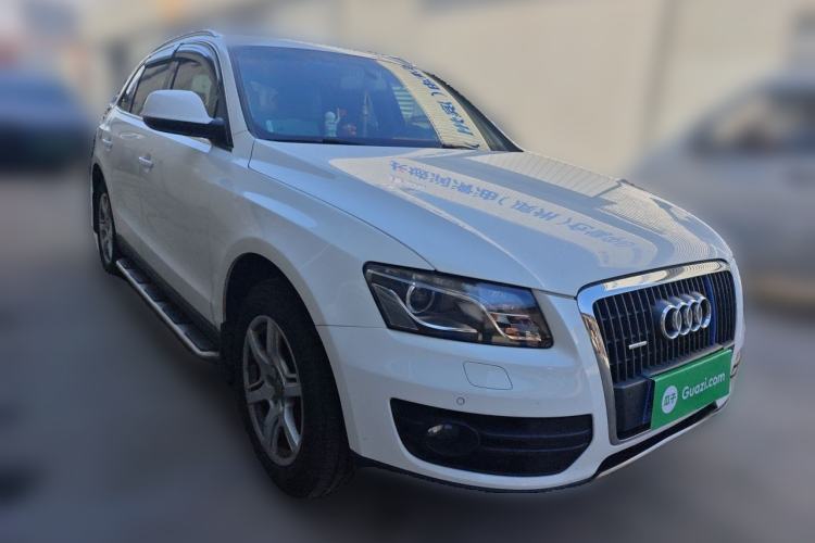 Used Audi Q5 2012 2.0TFSI Technology Model Front Right 45 Deg