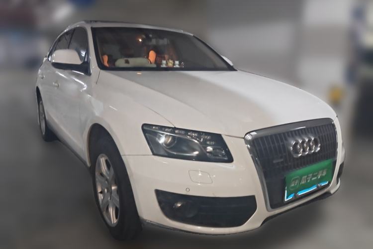 Used Audi Q5 2012 2.0TFSI Technology Model Front Right 45 Deg