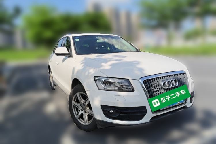 Used Audi Q5 2012 2.0TFSI Technology Model Front Right 45 Deg