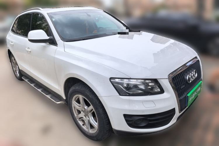 Used Audi Q5 2012 2.0TFSI Technology Model Front Right 45 Deg