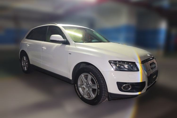 Used Audi Q5 2012 2.0TFSI Technology Model Front Right 45 Deg