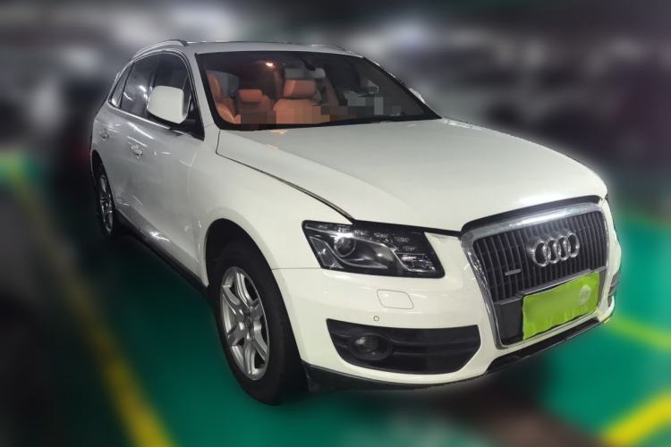 Used Audi Q5 2012 2.0TFSI Technology Model Front Right 45 Deg