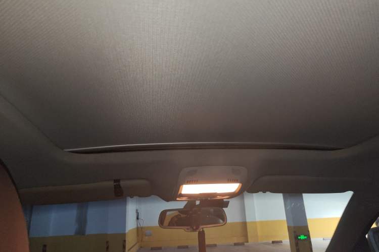 Used Audi Q5 2012 2.0TFSI hybrid Headliner