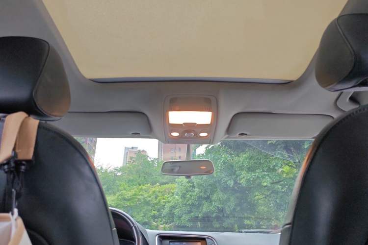 Used Audi Q5 2012 2.0TFSI Technology Model Headliner