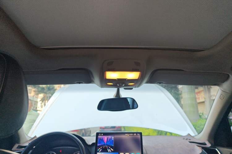 Used Audi Q5 2012 2.0TFSI Comfort Version Headliner