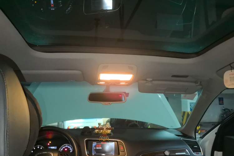 Used Audi Q5 2012 2.0TFSI Luxury Edition Headliner