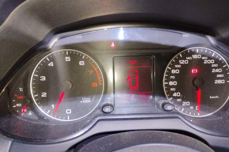 Used Audi Q5 2012 2.0TFSI Technology Model Instrument Cluster