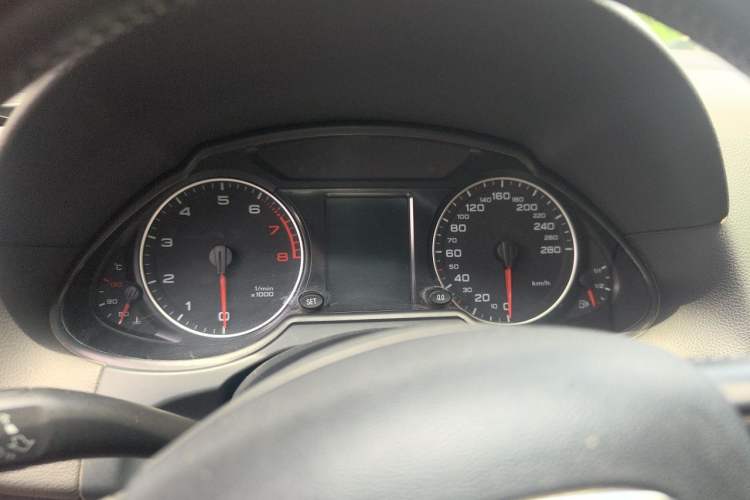 Used Audi Q5 2012 2.0TFSI Trendy Edition Instrument Cluster