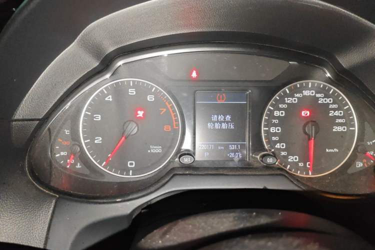 Used Audi Q5 2012 2.0TFSI Comfort Version Instrument Cluster