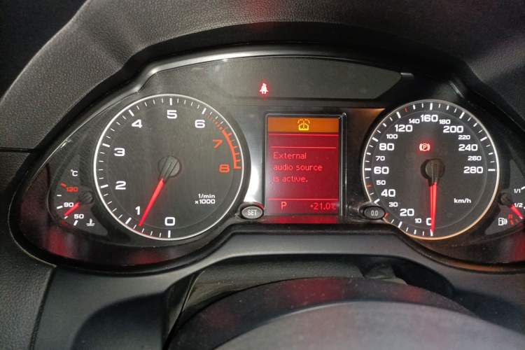 Used Audi Q5 2012 2.0TFSI Technology Model Instrument Cluster
