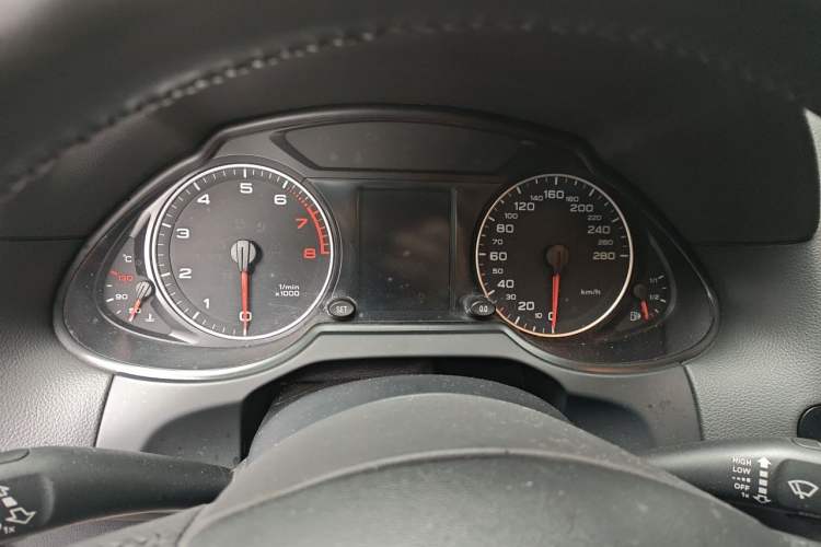 Used Audi Q5 2012 2.0TFSI Technology Model Instrument Cluster