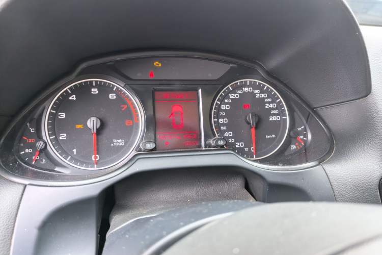 Used Audi Q5 2012 2.0TFSI Technology Model Instrument Cluster