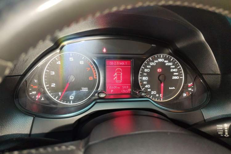 Used Audi Q5 2012 2.0TFSI Technology Model Instrument Cluster