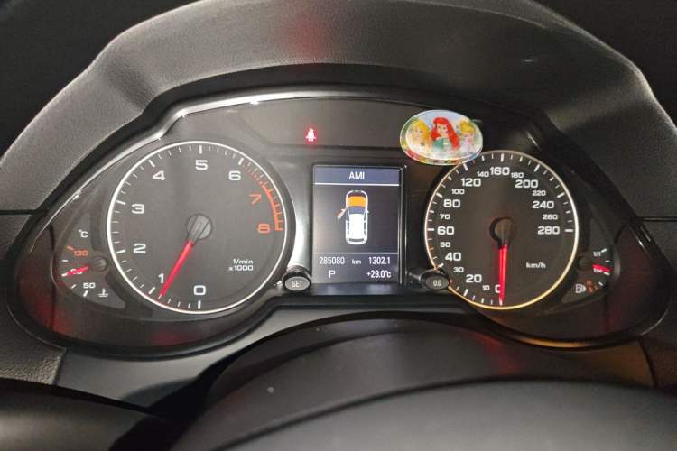 Used Audi Q5 2012 2.0TFSI Luxury Edition Instrument Cluster