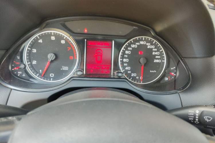 Used Audi Q5 2012 2.0TFSI Technology Model Instrument Cluster