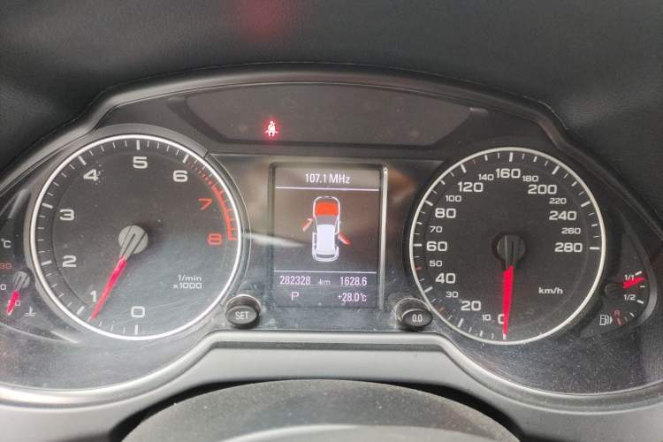 Used Audi Q5 2012 2.0TFSI Comfort Version Instrument Cluster