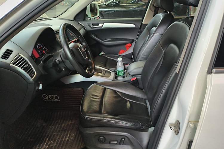 Used Audi Q5 2012 2.0TFSI Technology Model Left Front Seat