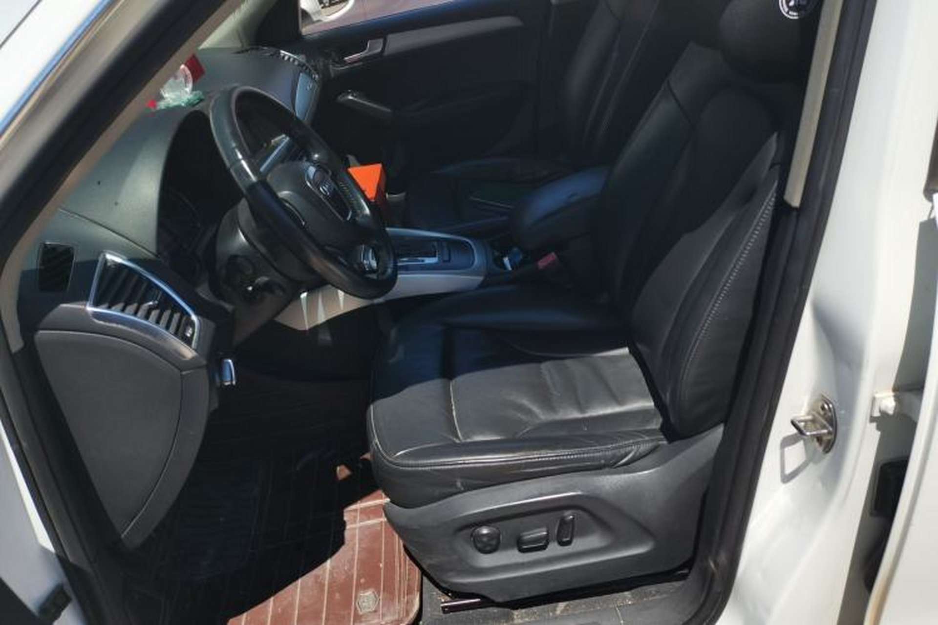 Used Audi Q5 2012 2.0TFSI Technology Model Left Front Seat