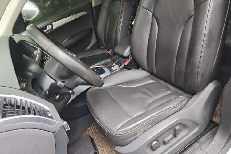 Used Audi Q5 2012 2.0TFSI Technology Model Left Front Seat