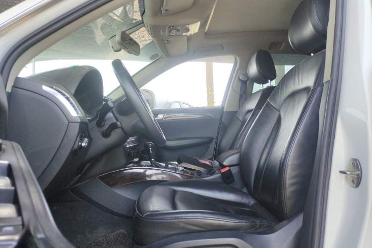 Used Audi Q5 2012 2.0TFSI Comfort Version Left Front Seat