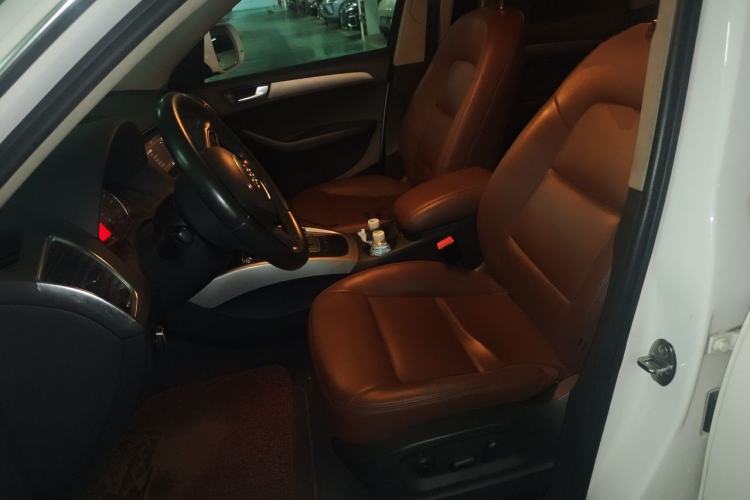 Used Audi Q5 2012 2.0TFSI Trendy Edition Left Front Seat