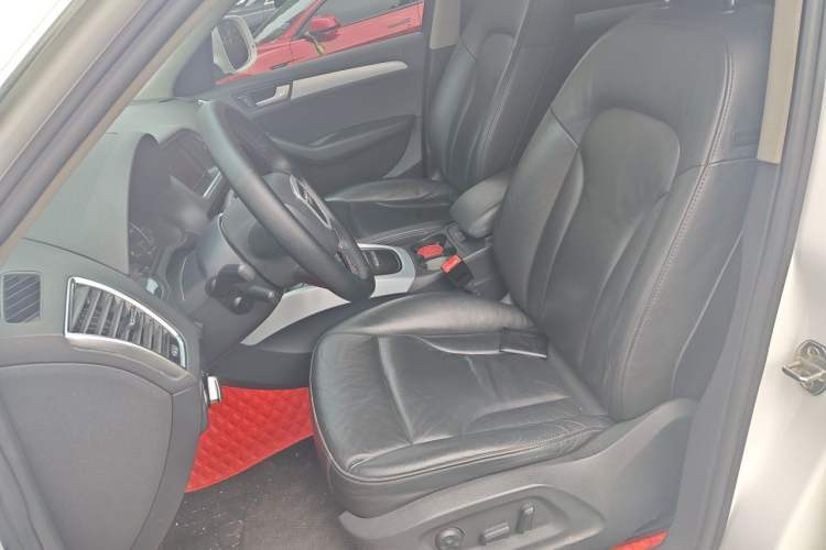 Used Audi Q5 2012 2.0TFSI Technology Model Left Front Seat