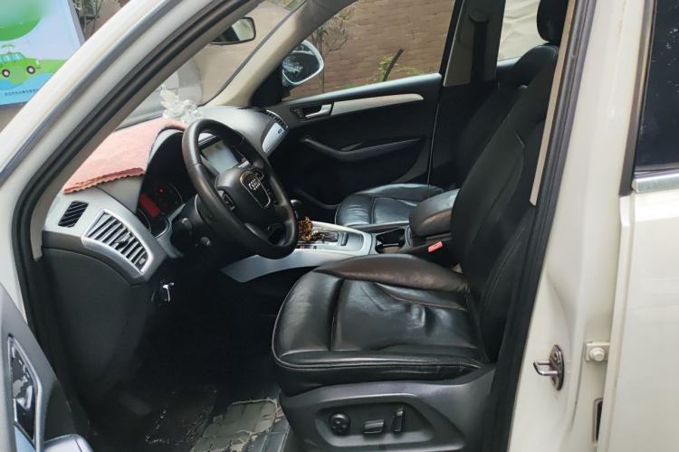Used Audi Q5 2012 2.0TFSI Technology Model Left Front Seat