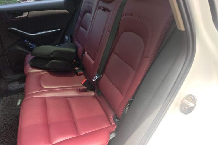 Used Audi Q5 2012 2.0TFSI Trendy Edition Left Rear Seat