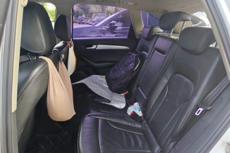 Used Audi Q5 2012 2.0TFSI Technology Model Left Rear Seat