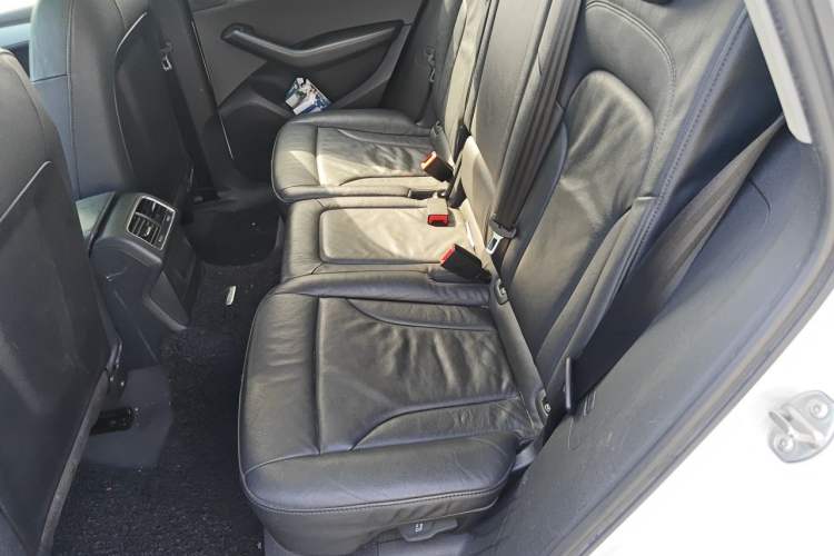 Used Audi Q5 2012 2.0TFSI Technology Model Left Rear Seat