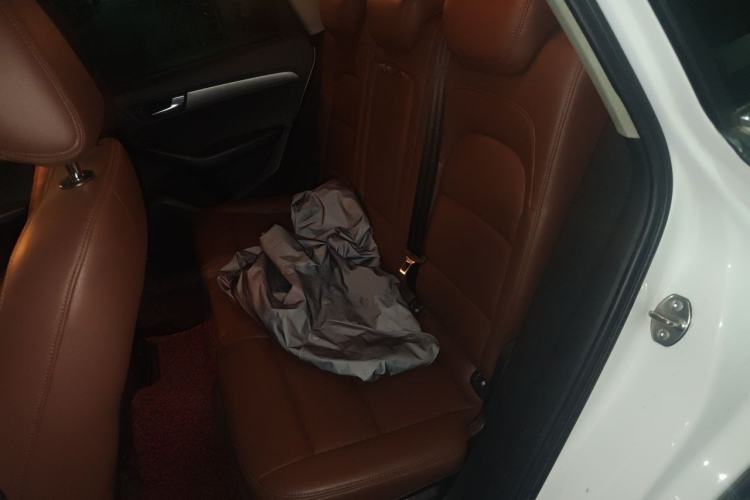 Used Audi Q5 2012 2.0TFSI Trendy Edition Left Rear Seat