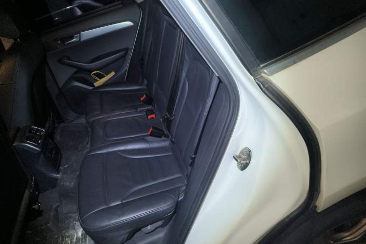 Used Audi Q5 2012 2.0TFSI Technology Model Left Rear Seat