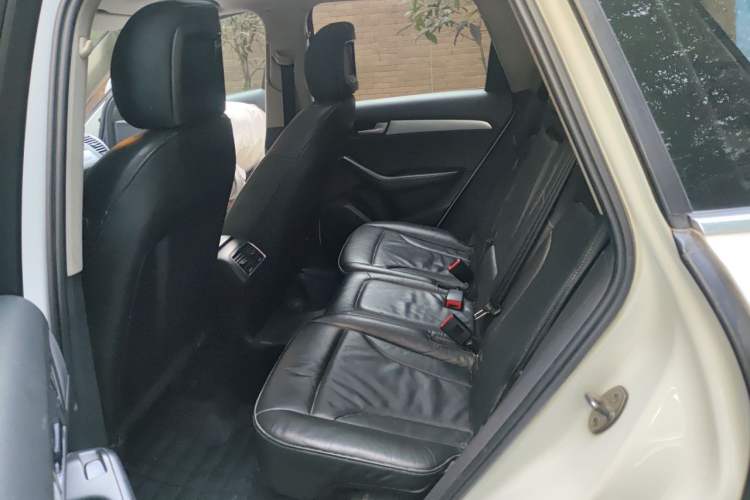 Used Audi Q5 2012 2.0TFSI Technology Model Left Rear Seat