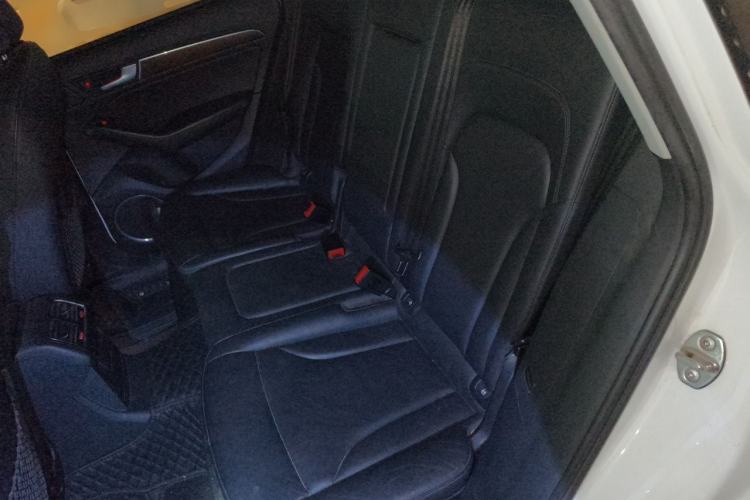 Used Audi Q5 2012 2.0TFSI hybrid Left Rear Seat