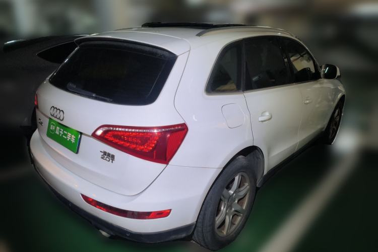 Used Audi Q5 2012 2.0TFSI Technology Model Rear Right 45 Deg
