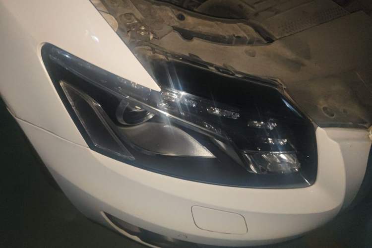 Used Audi Q5 2012 2.0TFSI Technology Model Right Front Headlight