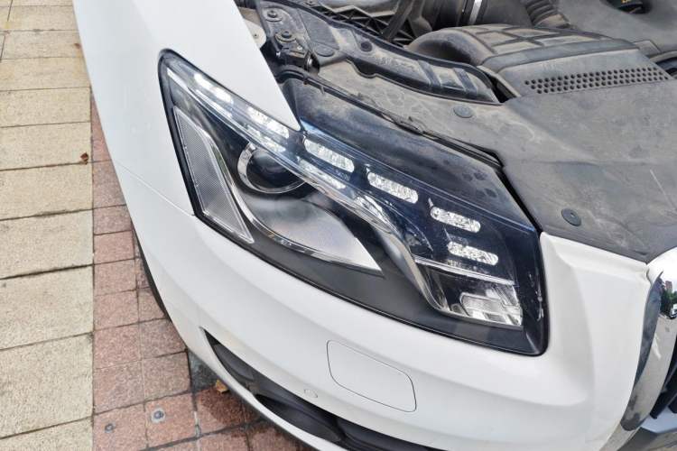 Used Audi Q5 2012 2.0TFSI Technology Model Right Front Headlight