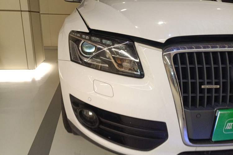 Used Audi Q5 2012 2.0TFSI Technology Model Right Front Headlight