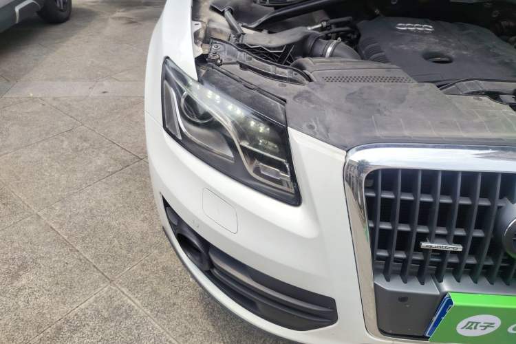Used Audi Q5 2012 2.0TFSI Comfort Version Right Front Headlight