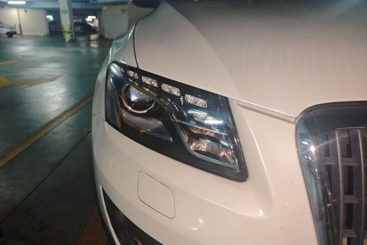 Used Audi Q5 2012 2.0TFSI Comfort Version Right Front Headlight