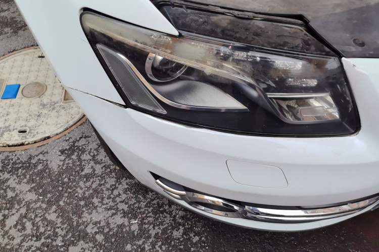 Used Audi Q5 2012 2.0TFSI Trendy Edition Right Front Headlight