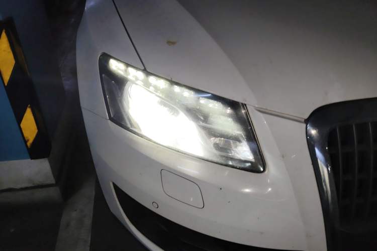 Used Audi Q5 2012 2.0TFSI Trendy Edition Right Front Headlight