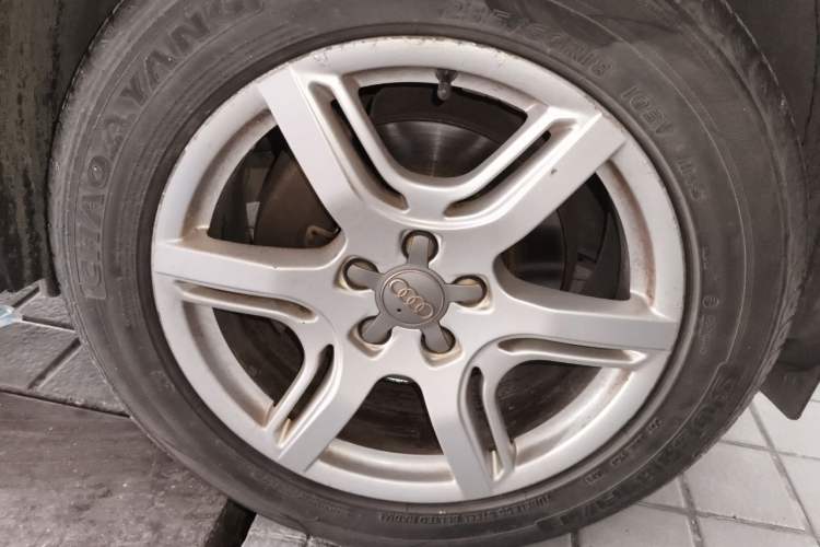 Used Audi Q5 2012 2.0TFSI Technology Model Right Front Wheel Hub
