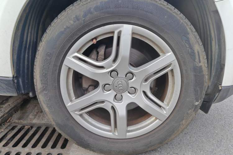 Used Audi Q5 2012 2.0TFSI Technology Model Right Front Wheel Hub