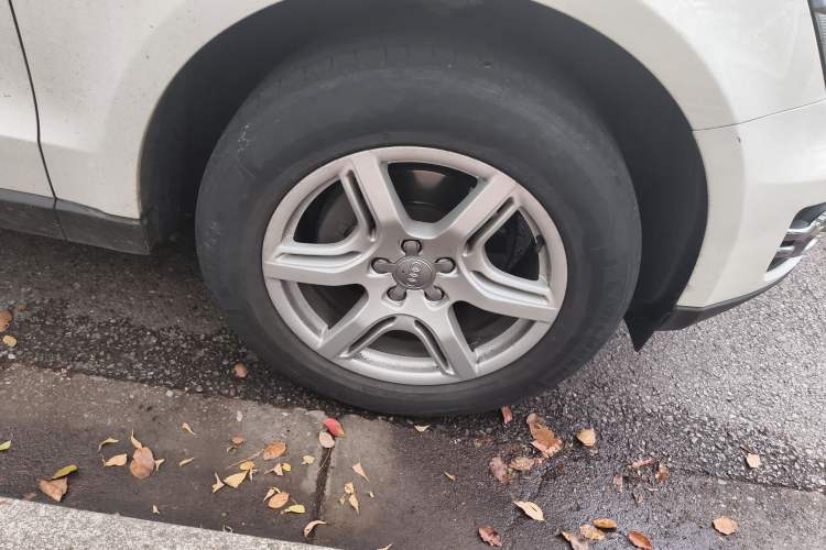 Used Audi Q5 2012 2.0TFSI Technology Model Right Front Wheel Hub
