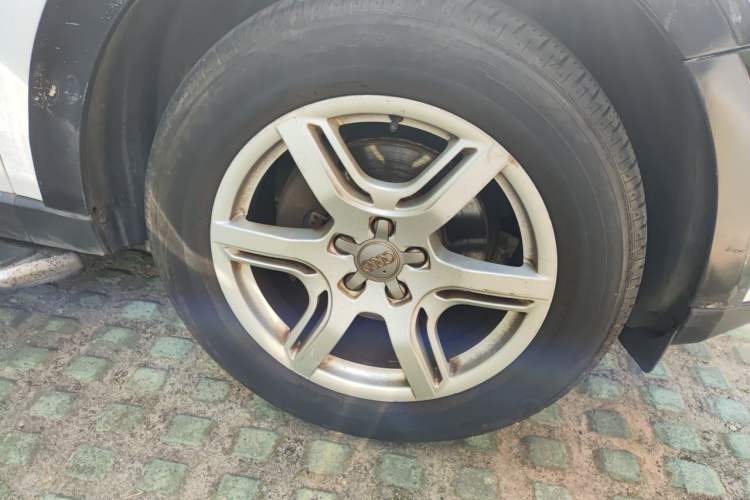 Used Audi Q5 2012 2.0TFSI Comfort Version Right Front Wheel Hub