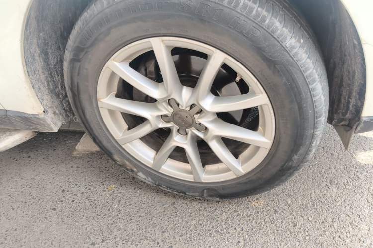 Used Audi Q5 2012 2.0TFSI Comfort Version Right Front Wheel Hub