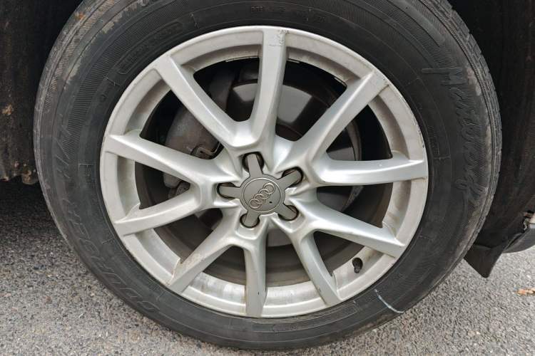 Used Audi Q5 2012 2.0TFSI Comfort Version Right Front Wheel Hub