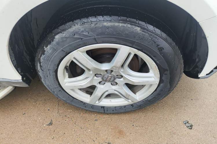 Used Audi Q5 2012 2.0TFSI Technology Model Right Front Wheel Hub